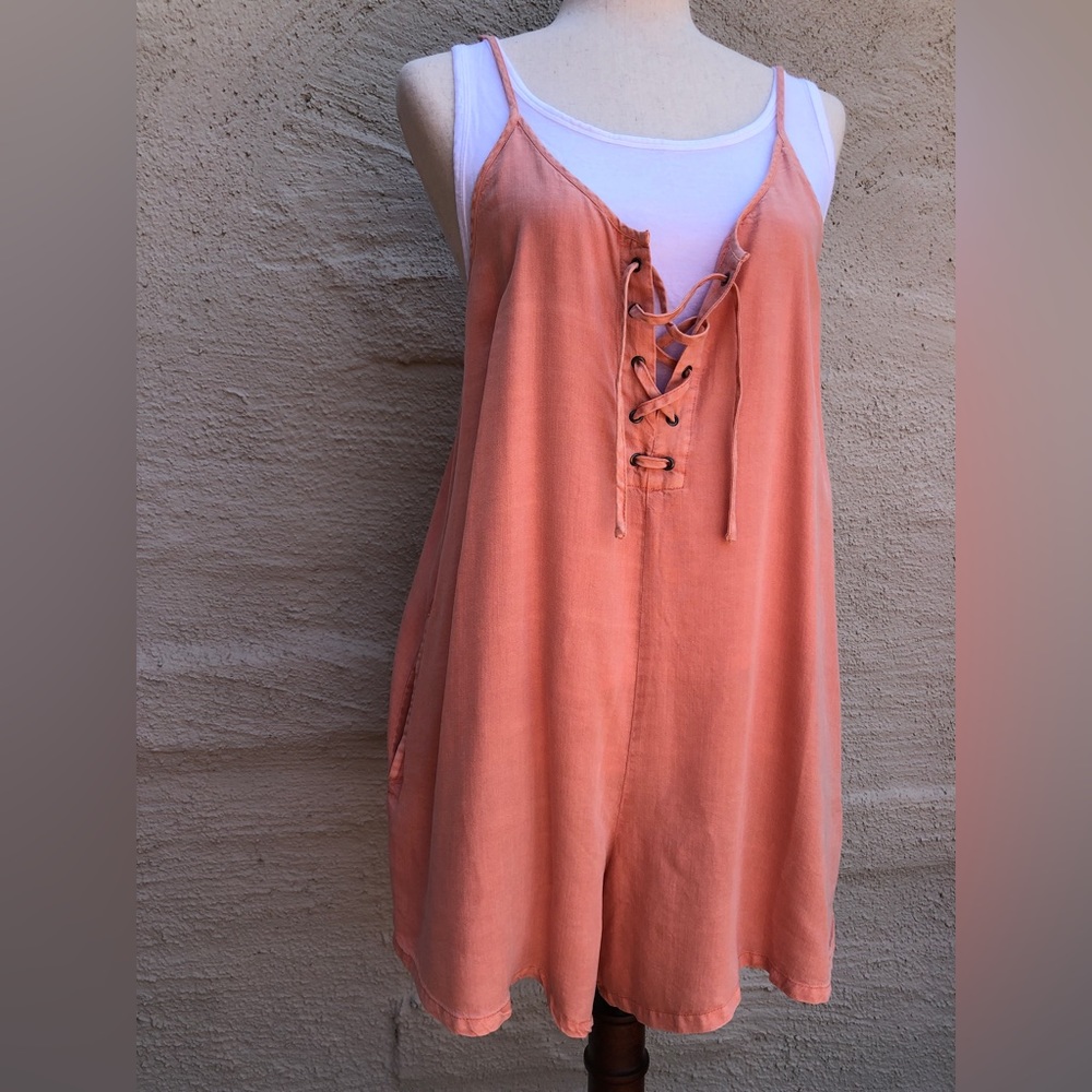 Billabong Peach ‘Vida’ Playsuit Romper. Pockets. NWT. Size- 12 AUS